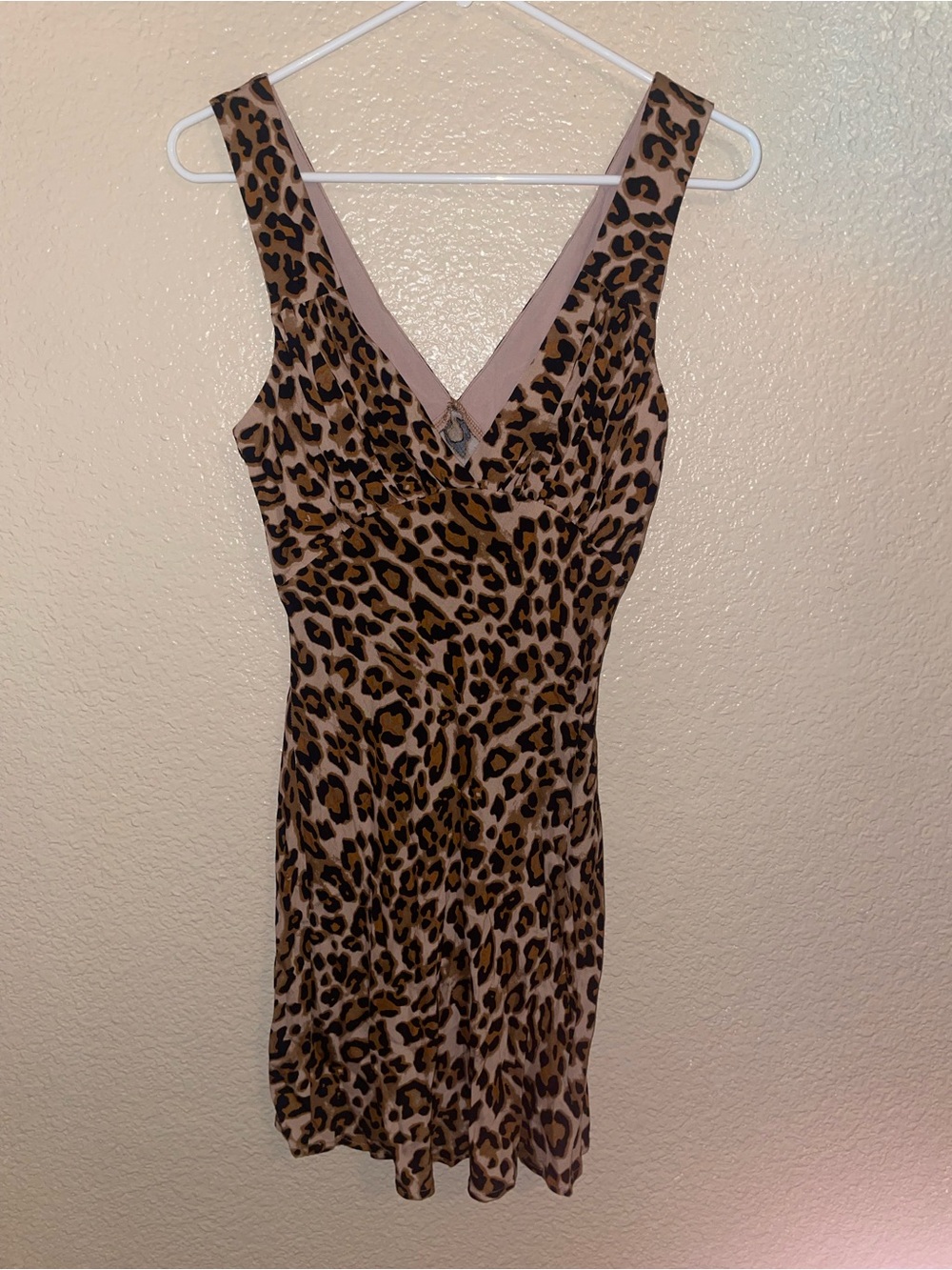 Leopard Print V-Neck Midi Dress in Brown